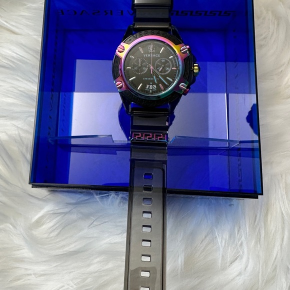 Versace Icon Active Quartz Watch, Polycarbonate, Black, 44 mm, VEZ701022 NWT - Picture 12 of 14